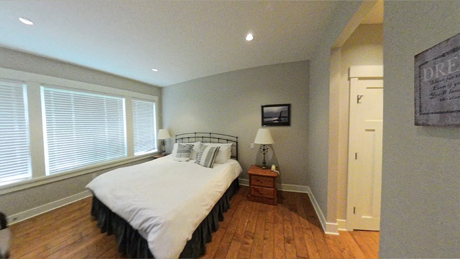 10_master_bedroom